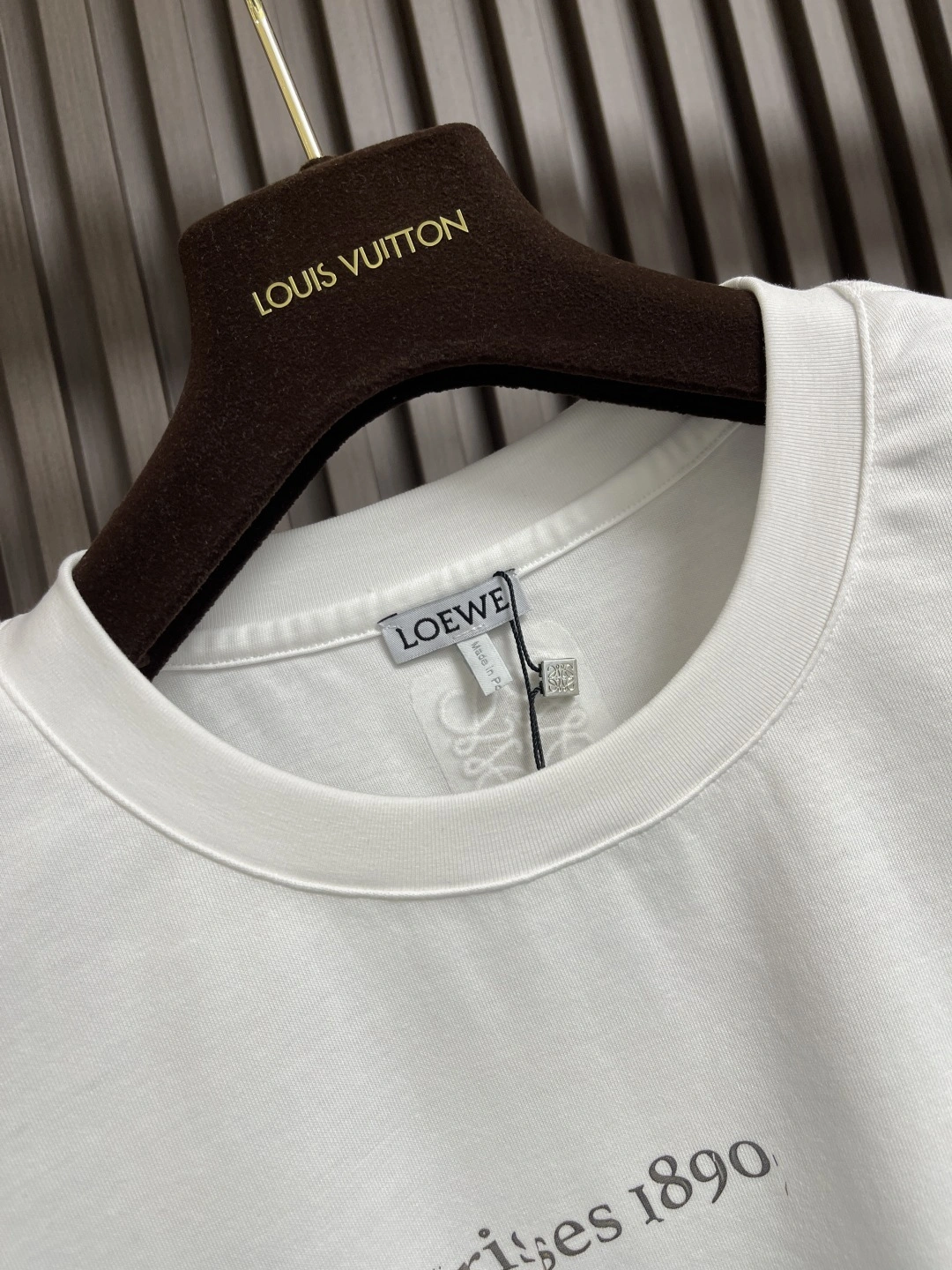 wg.luxury- 8o5w5 item:E-F026E1036
